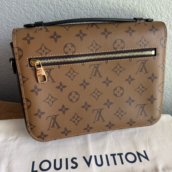 Authentic Louis Vuitton Pochette Metis Reverse Monogram Crossbody Bag - Picture 4 of 14